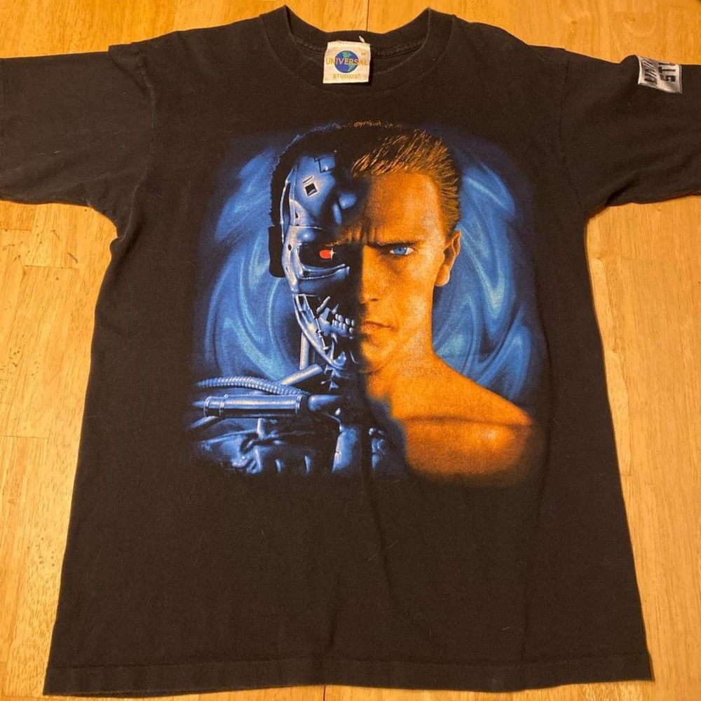 Vintage 1991 Terminator 2 Universal Studios Shirt